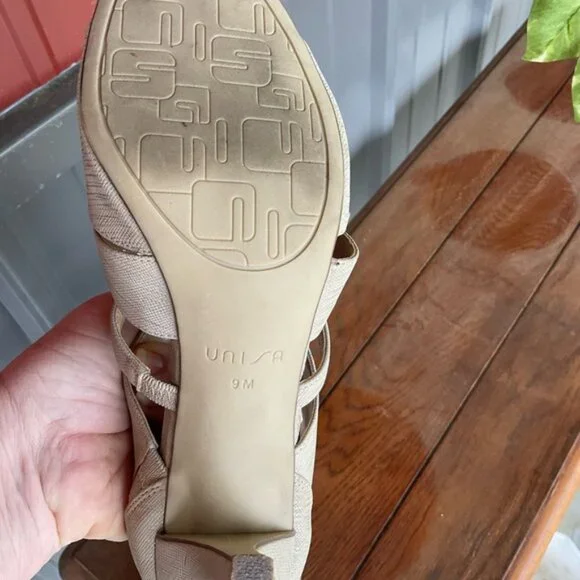 Unisa Strappy Heels. Beige. Size 9 - Picture 6 of 7